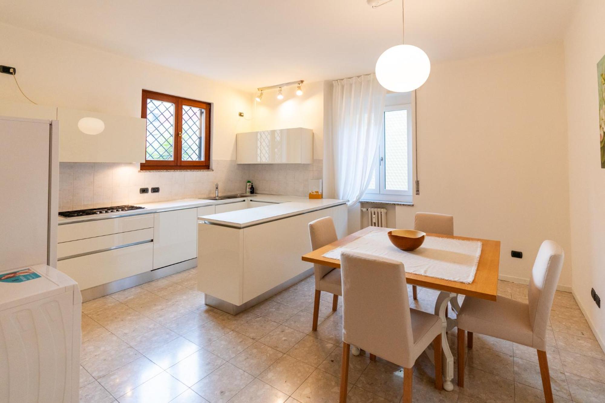 Domus Verona - Elegante Residenza Con Affaccio Su Porta Leoni Room photo